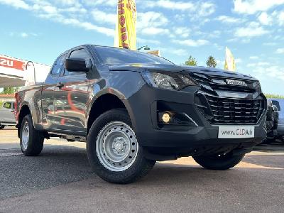 clda auto ISUZU  SPACE B-STRONG BV6