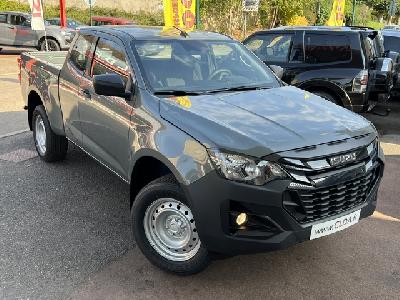 clda auto ISUZU  SPACE B-STRONG BV6