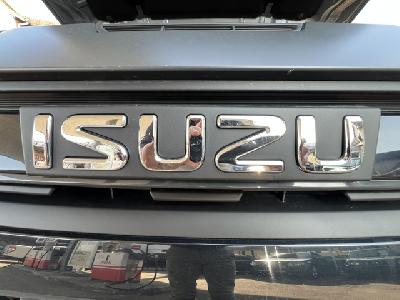 clda auto ISUZU  SPACE B-STRONG BV6