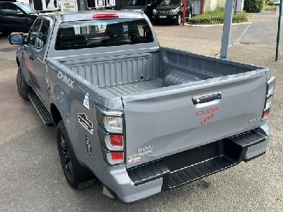 clda auto ISUZU  SPACE NITRO SPORT BVA8