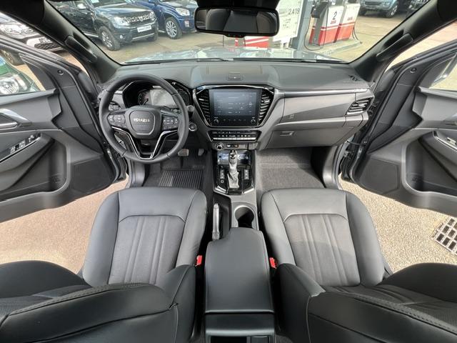CLDA automobiles ISUZU  SPACE NITRO SPORT BVA8