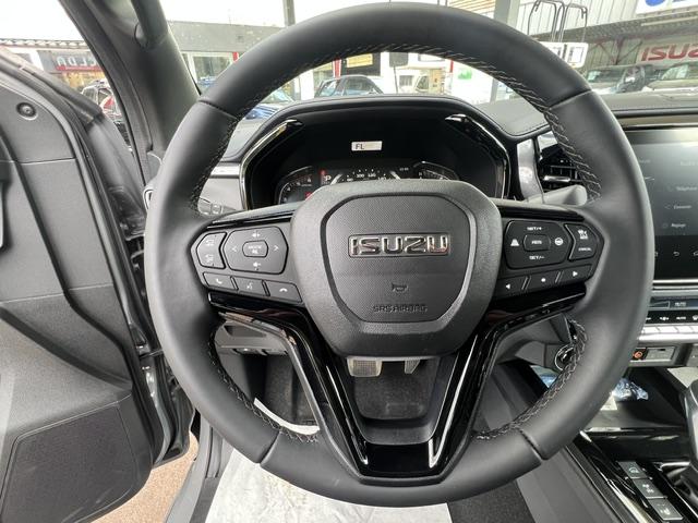 CLDA automobiles ISUZU  SPACE NITRO SPORT BVA8
