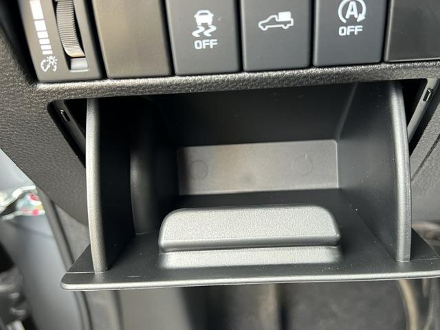 CLDA automobiles ISUZU  SPACE NITRO SPORT BVA8