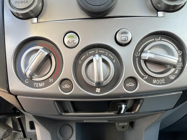 CLDA automobiles FORD  2.5 L TDCI SUPER CAB XLT 143CH N°2648