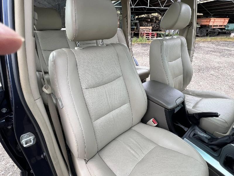 CLDA automobiles TOYOTA  3.0 L KD120 VXV BVA ( EN ARRIVAGE )