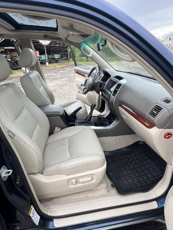 CLDA automobiles TOYOTA  3.0 L KD120 VXV BVA ( EN ARRIVAGE )