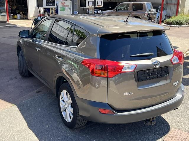 CLDA automobiles TOYOTA  2.2 L D4D 150CH BVA 4WD N°2650