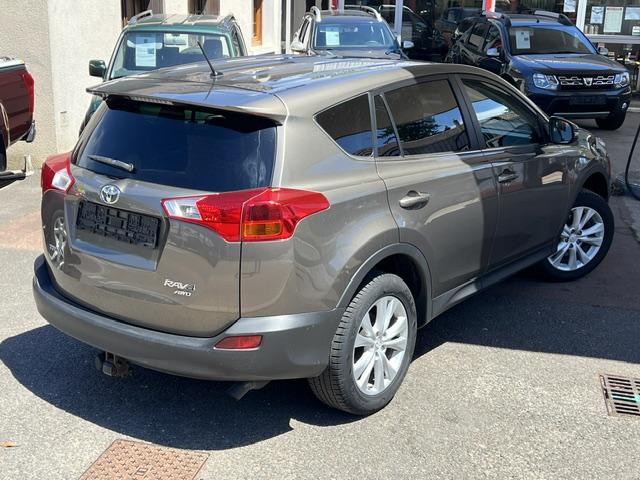 CLDA automobiles TOYOTA  2.2 L D4D 150CH BVA 4WD N°2650