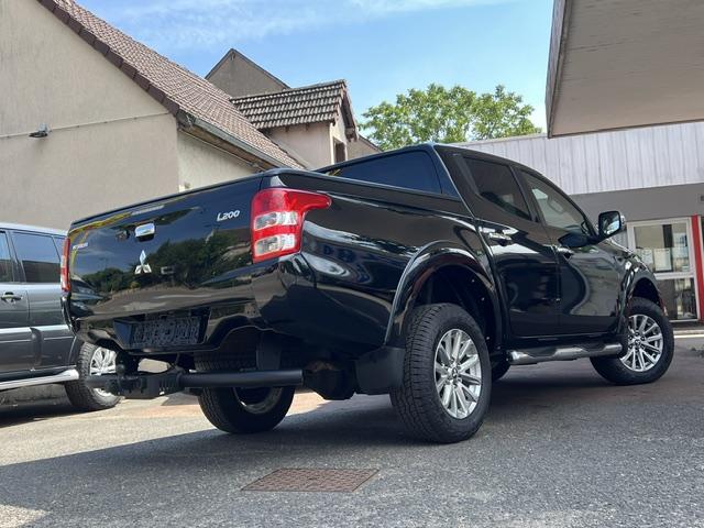 CLDA automobiles MITSUBISHI  2.4 L DID Dble cab INSTYLE BVA 181CH 