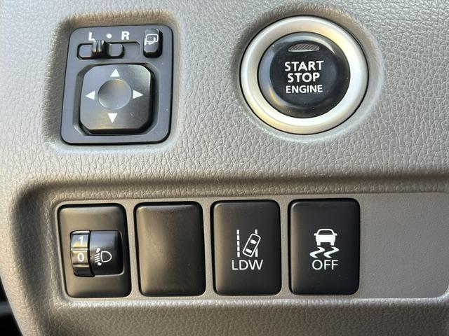 CLDA automobiles MITSUBISHI  2.4 L DID Dble cab INSTYLE BVA 181CH 