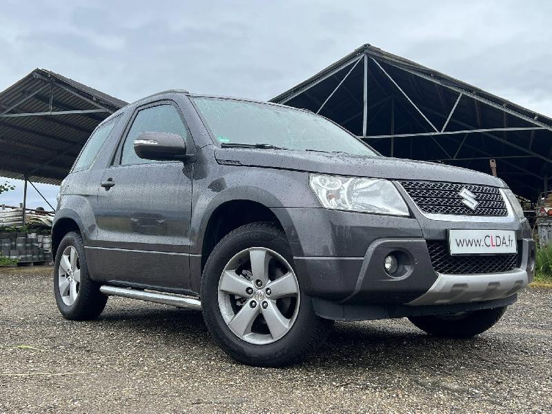CLDA automobiles SUZUKI  2.4 L JLX 4WD INTEGRAL ( EN ARRIVAGE )