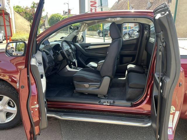 CLDA automobiles ISUZU  2.5 L BITDI SPACE SOLAR BITDI BVA 163CH N°2651