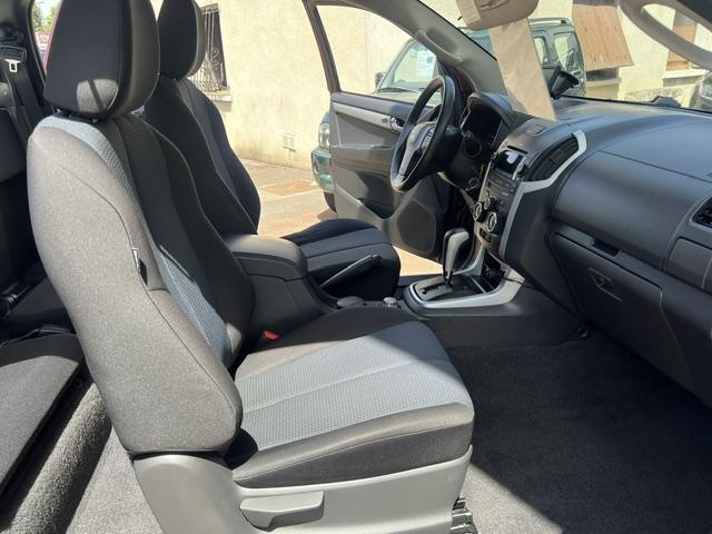 CLDA automobiles ISUZU  2.5 L BITDI SPACE SOLAR BITDI BVA 163CH N°2651