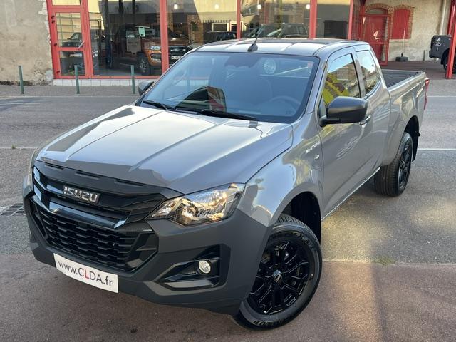 CLDA automobiles ISUZU  SPACE B-STRONG BV6