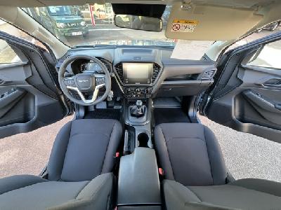 clda auto ISUZU  SPACE B-STRONG BV6