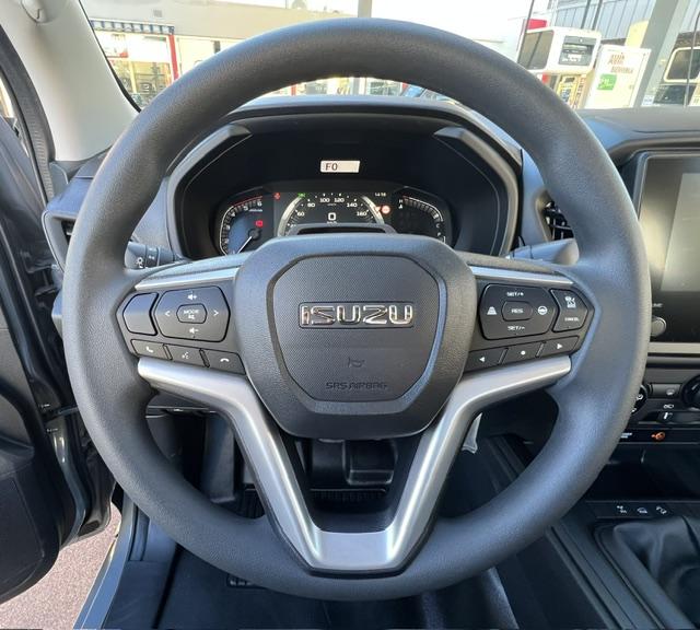 CLDA automobiles ISUZU  SPACE B-STRONG BV6