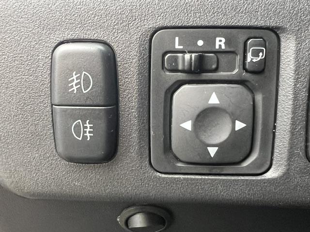 CLDA automobiles MITSUBISHI  3.2 L DID INTENSE   BVA 200CH 5P 7 Places N°2670