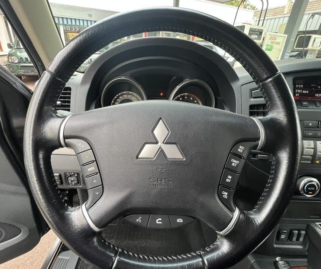 CLDA automobiles MITSUBISHI  3.2 L DID INTENSE   BVA 200CH 5P 7 Places N°2670