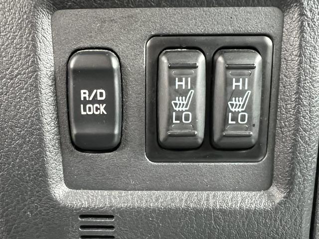 CLDA automobiles MITSUBISHI  3.2 L DID INTENSE   BVA 200CH 5P 7 Places N°2670