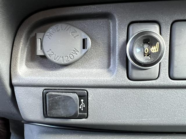 CLDA automobiles TOYOTA  3.0 L D4D Double Cabines INVINCIBLE 171CH BV5 