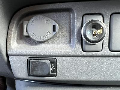 clda auto TOYOTA  3.0 L D4D Double Cabines INVINCIBLE 171CH BV5 