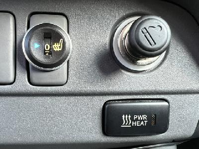 clda auto TOYOTA  3.0 L D4D Double Cabines INVINCIBLE 171CH BV5 