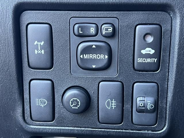 CLDA automobiles TOYOTA  3.0 L D4D Double Cabine INVINCIBLE 171CH BV5