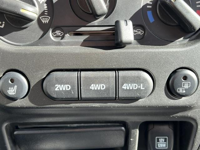 CLDA automobiles SUZUKI  1.3 L VVTI STYLE 4WD N°2667