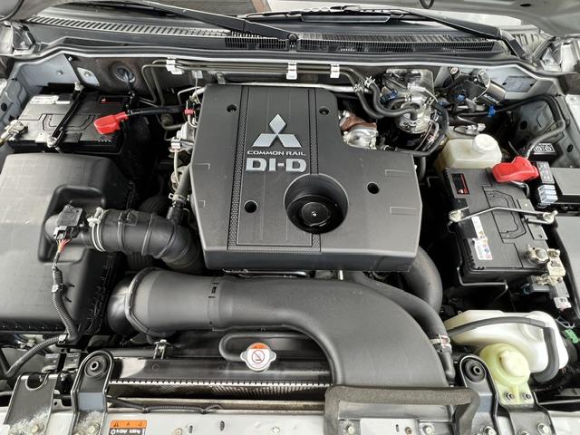 CLDA automobiles MITSUBISHI  3.2 L DID INSTYLE BVA 190CH 3P N°2673