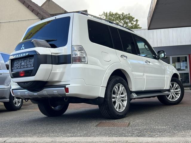 CLDA automobiles MITSUBISHI   3.2 L DID INSTYLE BVA 5 Portes, 7 places, 190CH N°2668