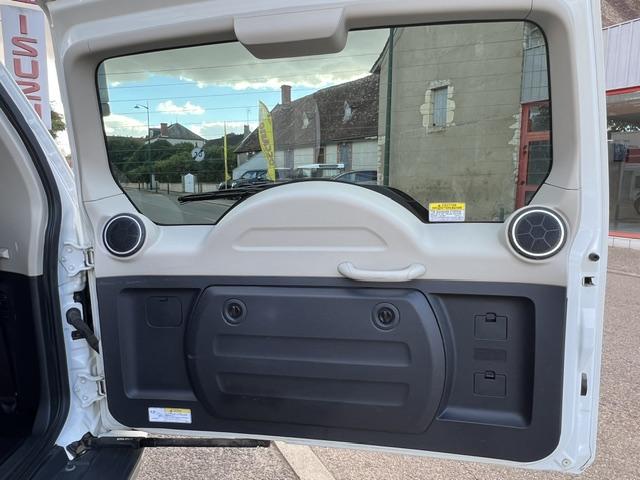 CLDA automobiles MITSUBISHI   3.2 L DID INSTYLE BVA 5 Portes, 7 places, 190CH N°2668