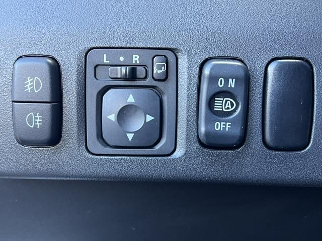 CLDA automobiles MITSUBISHI   3.2 L DID INSTYLE BVA 5 Portes, 7 places, 190CH N°2668